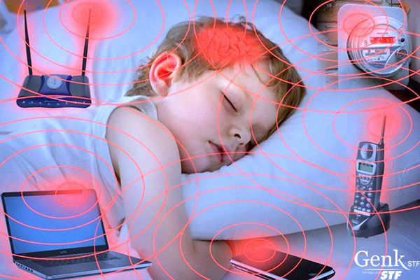 Việc tiếp xúc nhiều với các tia bức xạ khi còn nhỏ, có thể dẫn tới nguy cơ mắc ung thư tuyến giáp ở trẻ em.