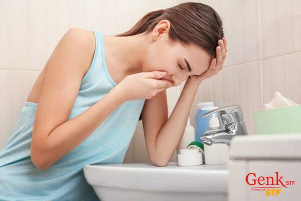 Buồn nôn không rõ nguyên nhân có thể là dấu hiệu ung thư não cần cảnh giác