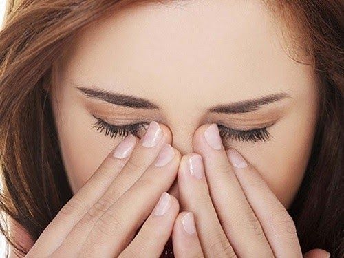 Nhãn áp tăng lên, đau mắt, đau đầu, giảm thị lực… cảnh báo ung thư mắt