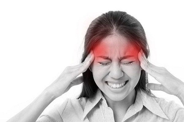 Đau đầu dữ dội là một trong những dấu hiệu ung thư não