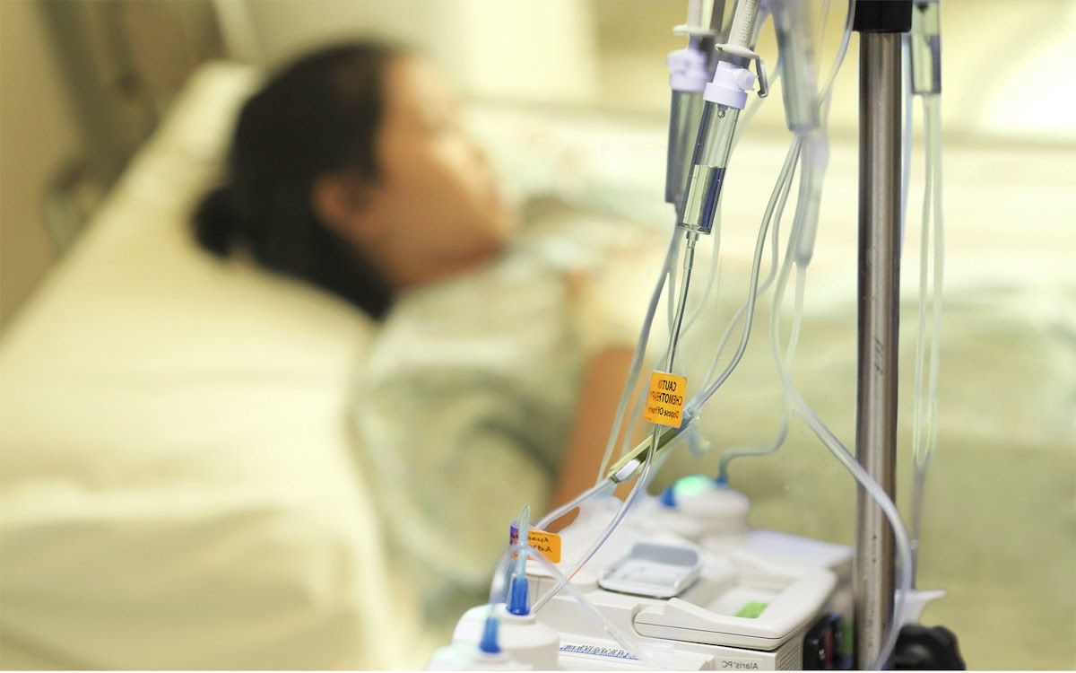Trường hợp có thể được chỉ định hóa trị ung thư máu cũng rất đa dạng