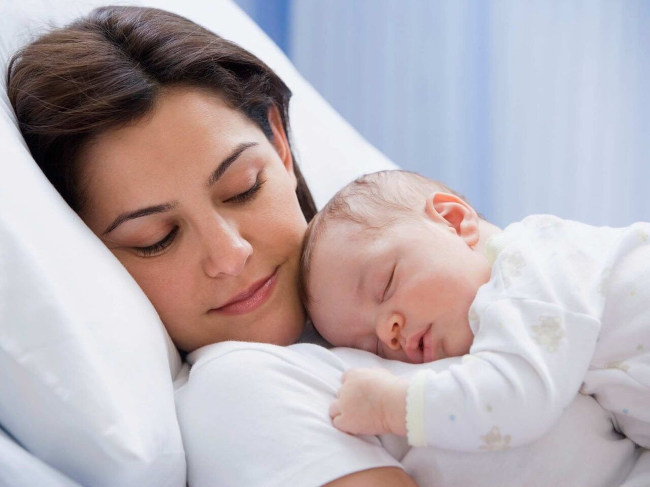 Sinh con độ tuổi hợp lý giảm nguy cơ ung thư vú