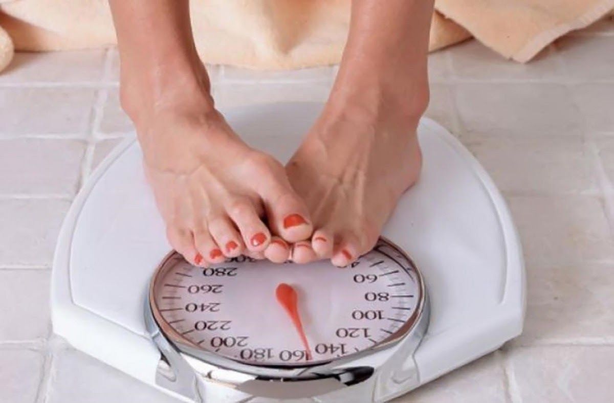 Giảm cân đột ngột không rõ nguyên nhân là một trong những triệu chứng ung thư