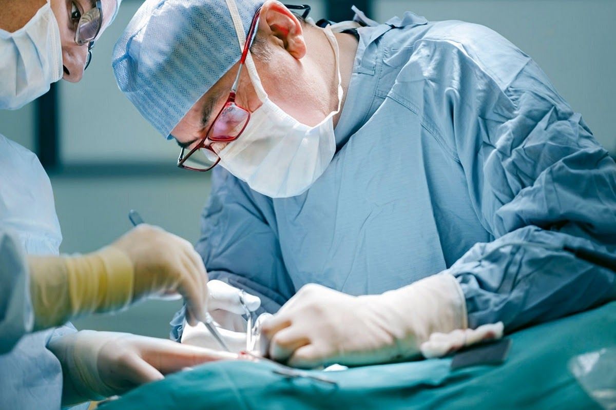 Phẫu thuật là một trong những cách điều trị ung thư phổi
