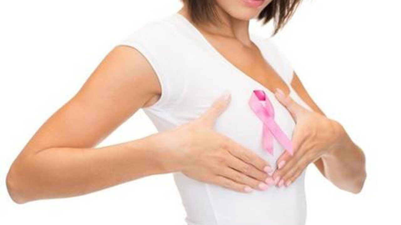 Thường xuyên thăm khám để phát hiện sớm ung thư vú