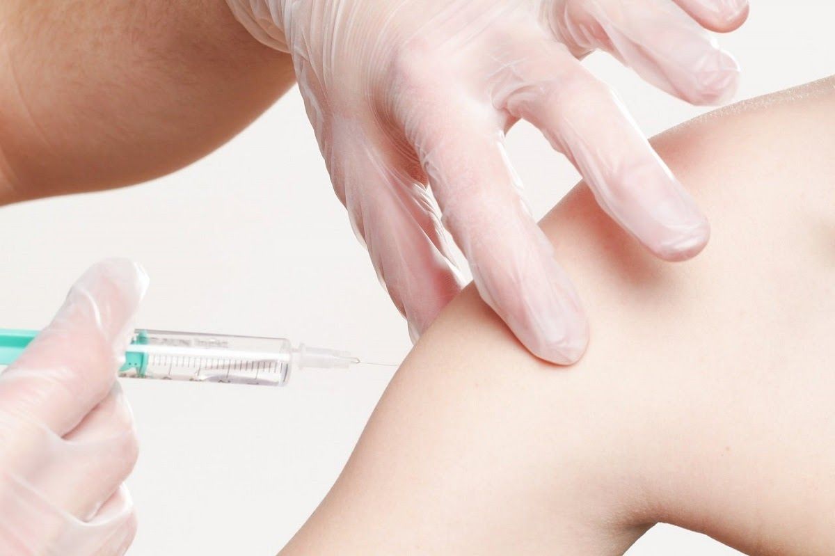 Tiêm vắc - xin HPV ngừa ung thư cổ tử cung, u nhú, sùi mào gà sinh dục