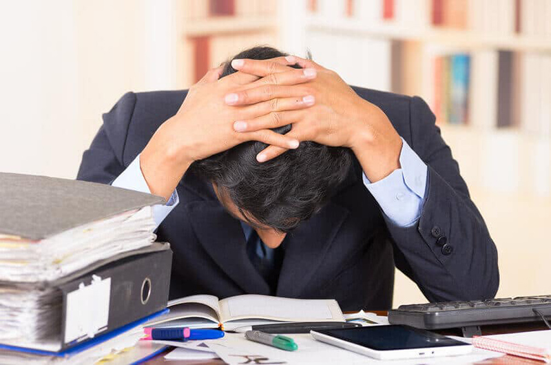 Thiếu ngủ khiến cơ thể mệt mỏi, stress, không thể làm việc hiệu quả