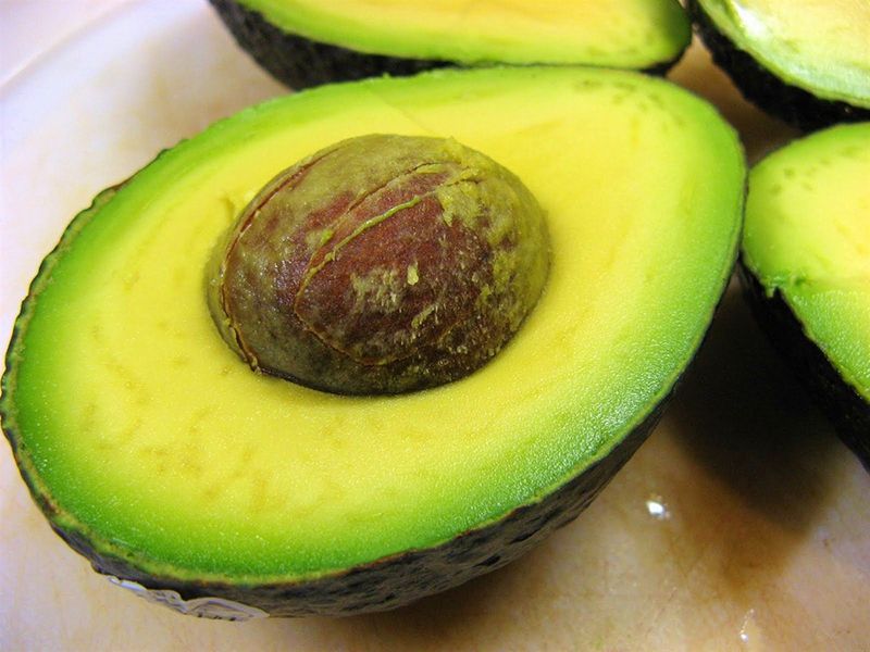 Ăn bơ mỗi ngày để giảm hàm lượng LDL - Cholesterol, cải thiện bệnh mỡ máu cao