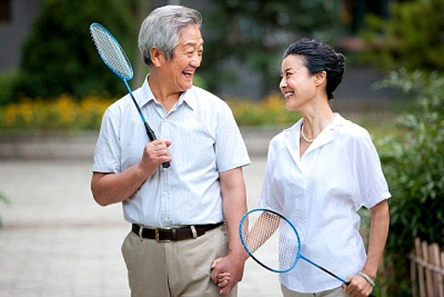 Tăng cường vận động, áp dụng chế độ ăn uống và sinh hoạt hợp lý sẽ giúp phòng ngừa ung thư não hiệu quả