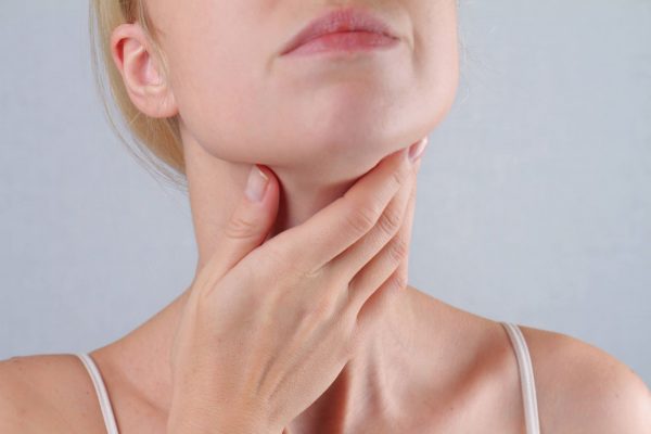 Biểu hiện của ung thư lưỡi giai đoạn đầu, cách điều trị